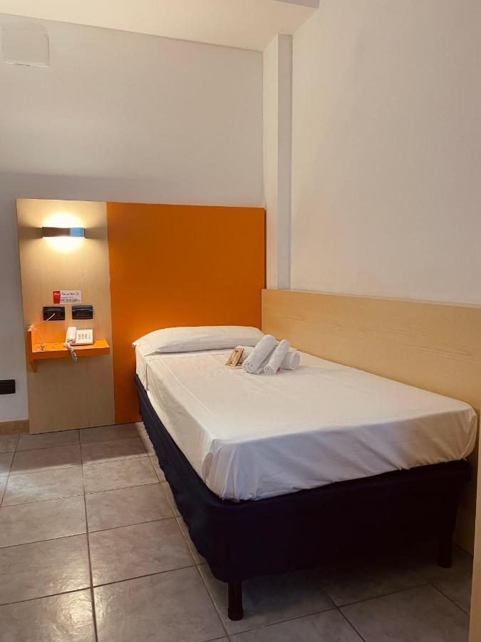Hotel Grecale - เวนตูรีนา แตร์เม ภายนอก รูปภาพ