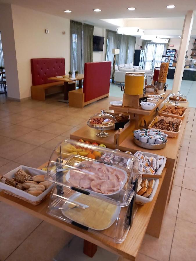 Hotel Grecale - เวนตูรีนา แตร์เม ภายนอก รูปภาพ