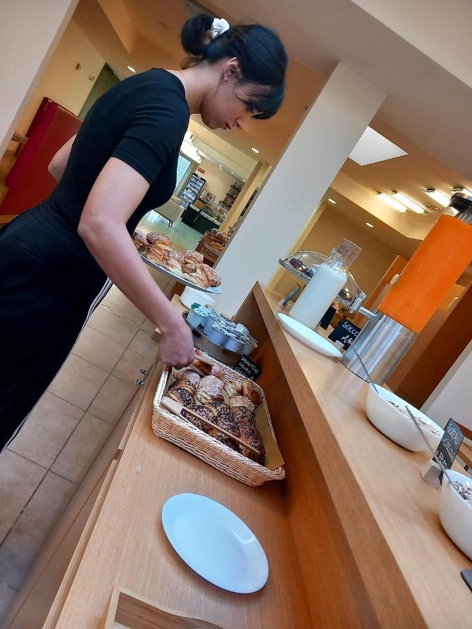 Hotel Grecale - เวนตูรีนา แตร์เม ภายนอก รูปภาพ