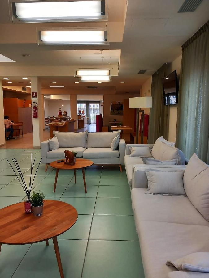 Hotel Grecale - เวนตูรีนา แตร์เม ภายนอก รูปภาพ