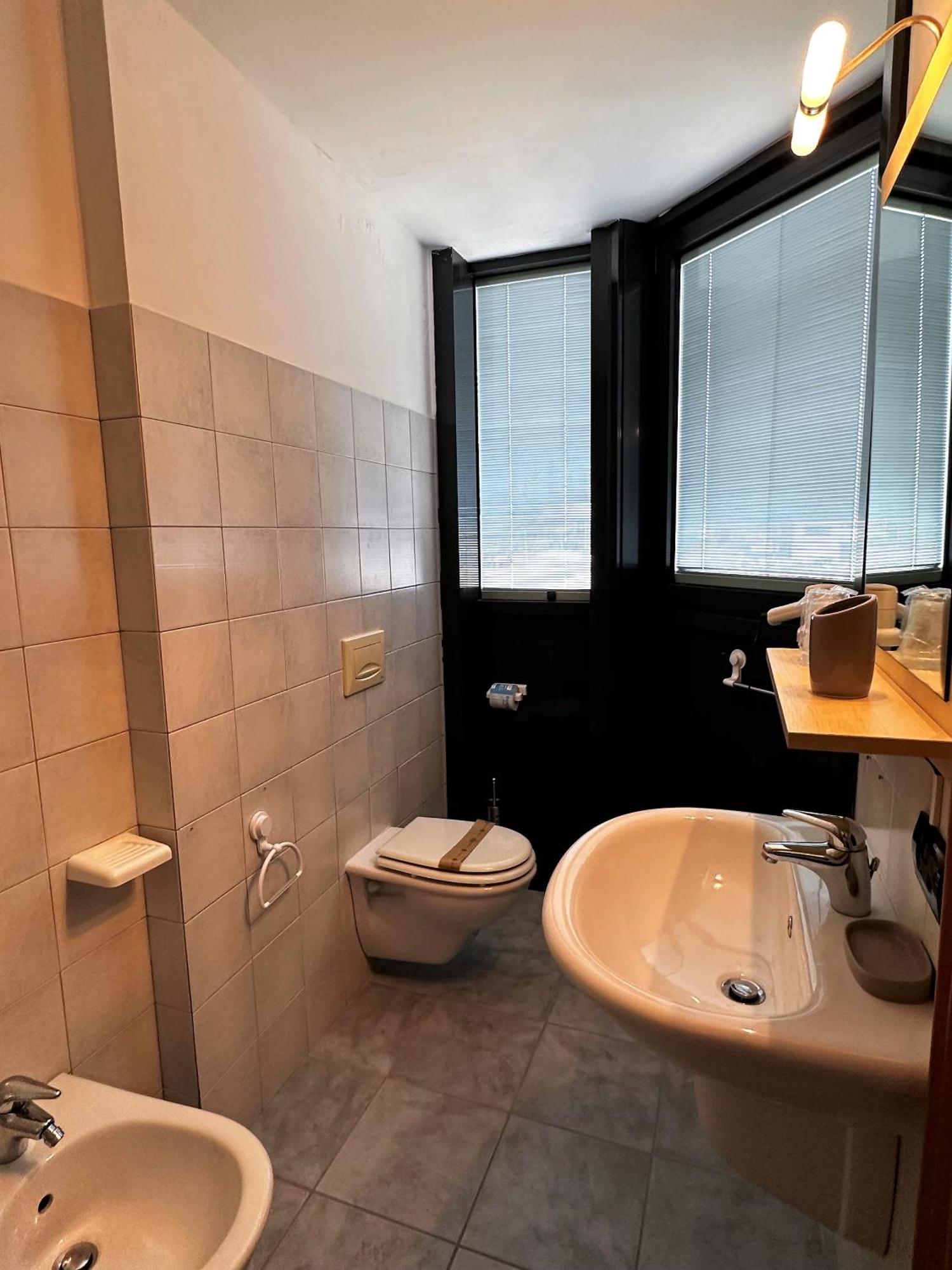 Hotel Grecale - เวนตูรีนา แตร์เม ภายนอก รูปภาพ